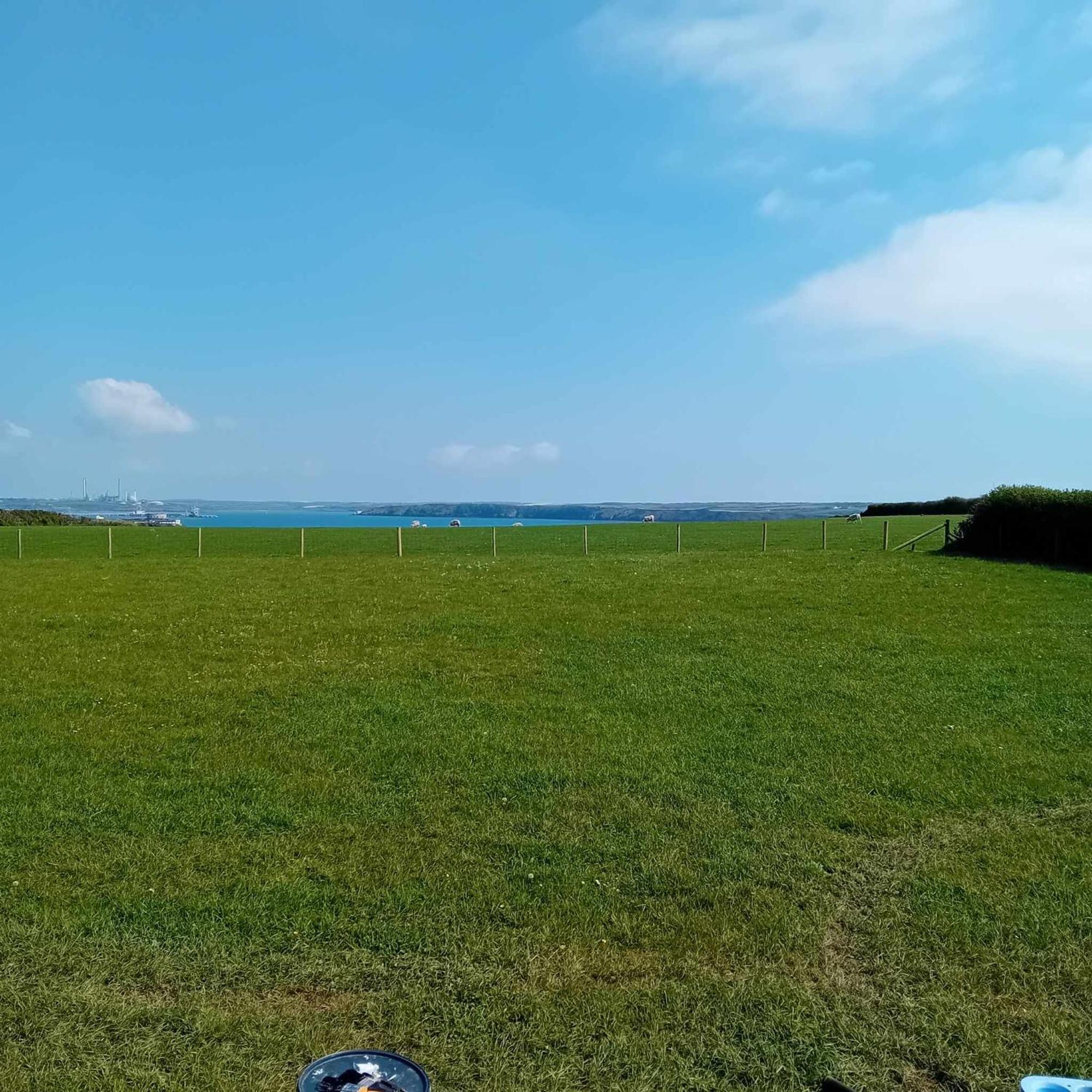 Coast Path Camping Saint Ishmaels  المظهر الخارجي الصورة